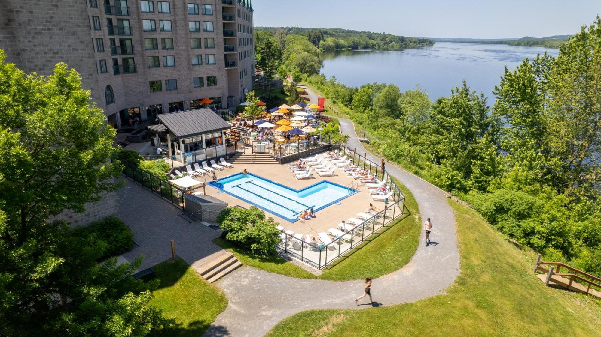 Delta Hotels By Marriott Fredericton Exterior foto