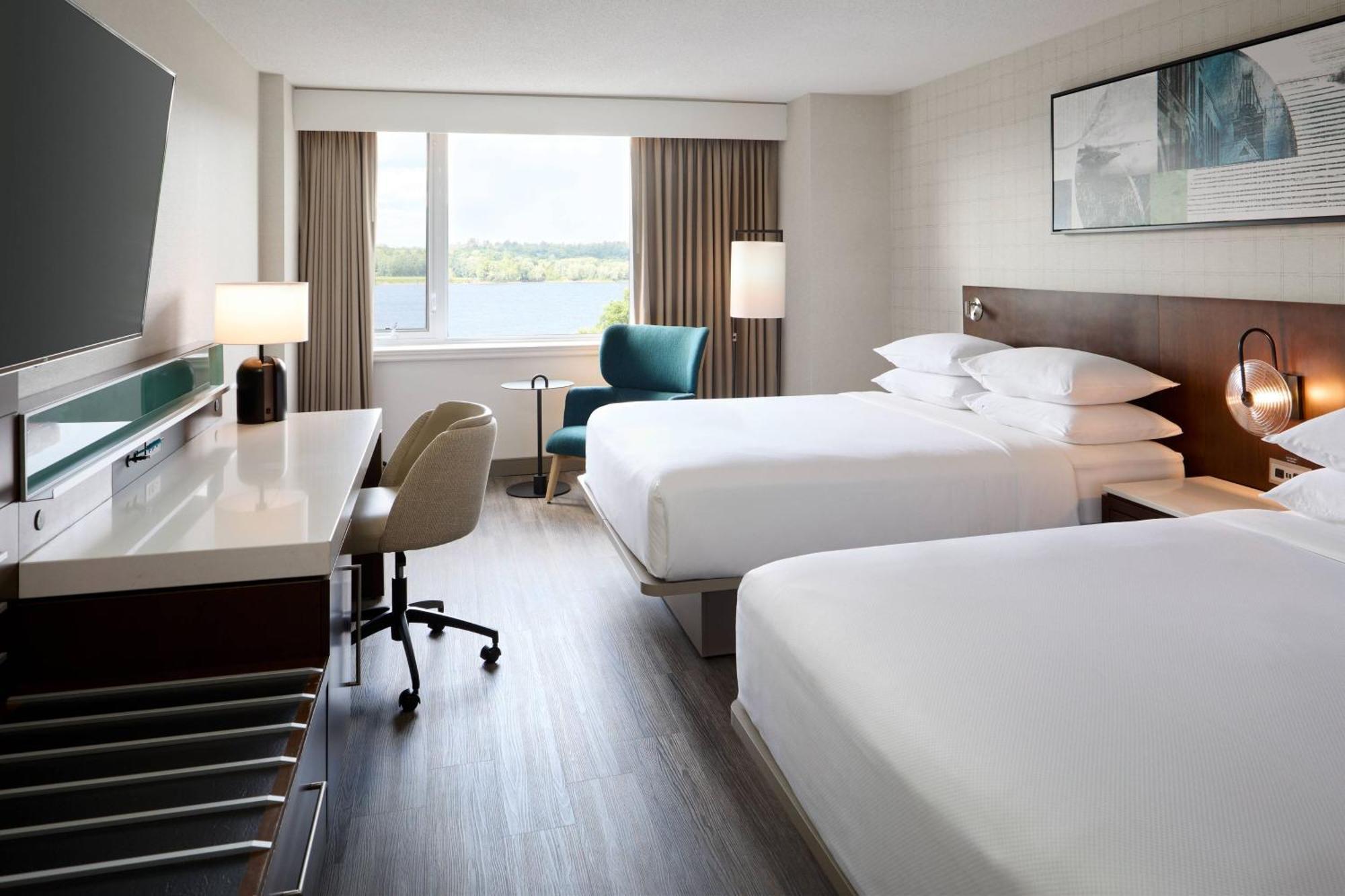 Delta Hotels By Marriott Fredericton Exterior foto
