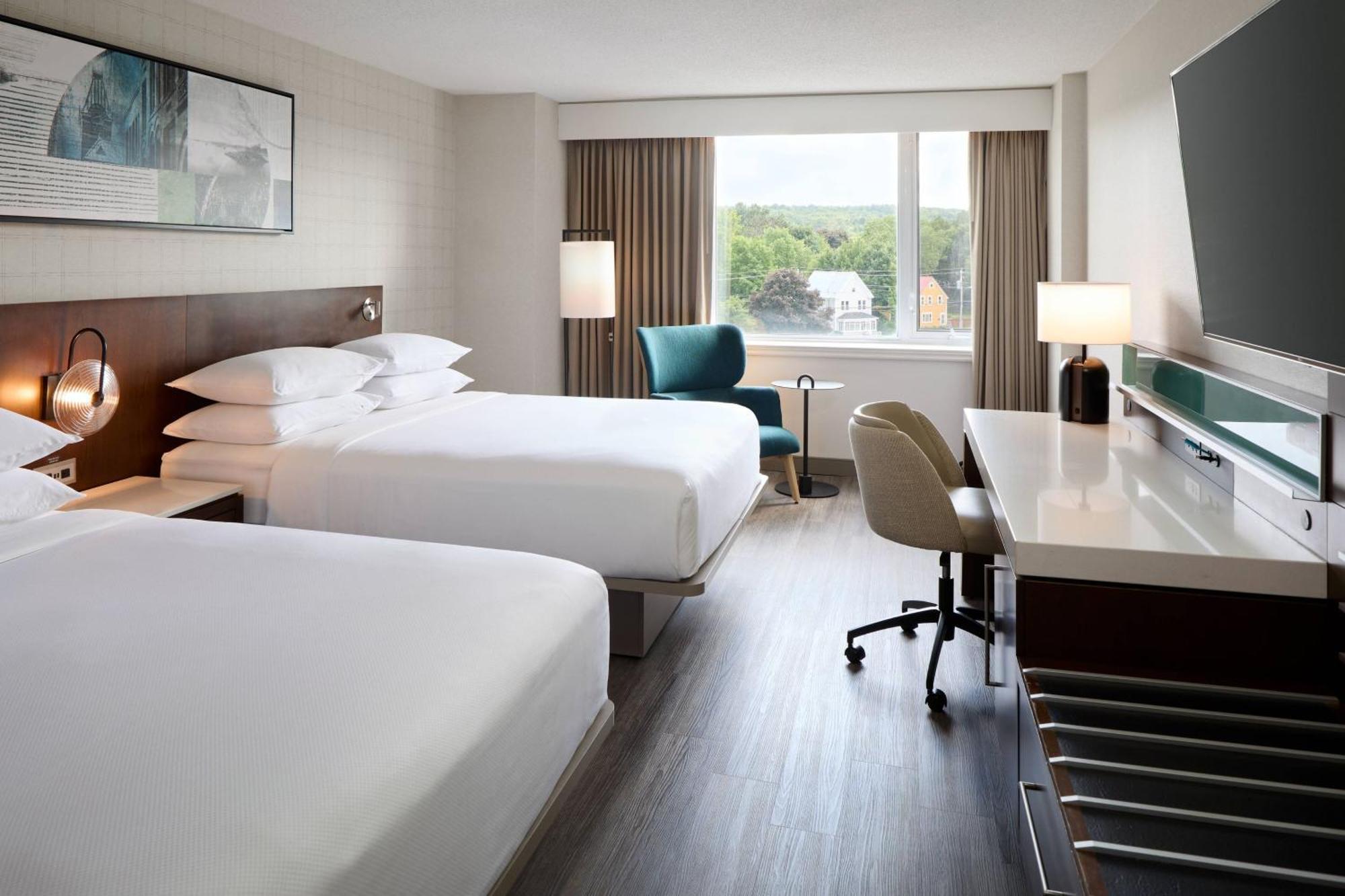Delta Hotels By Marriott Fredericton Exterior foto